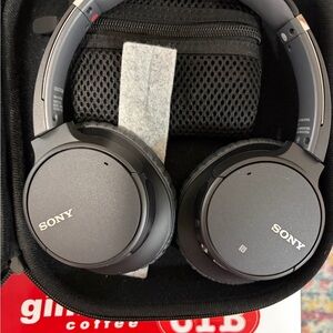 Sony Black Wireless Over-Ear Headphones